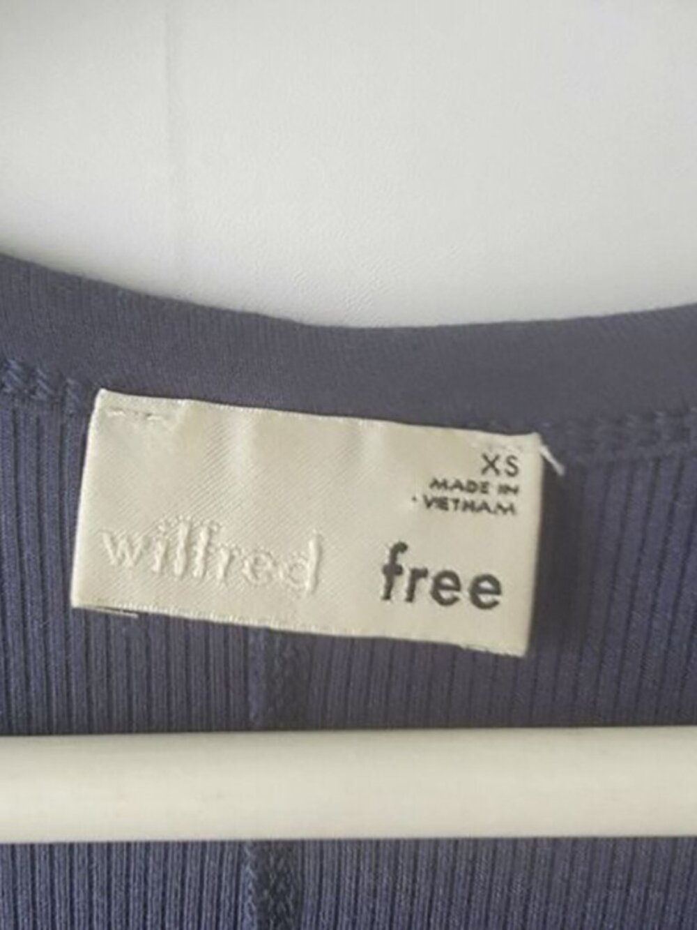 Wilfred Free womens shirt dress size XS Aritzia blue v-neck knit short sleeve - Picture 4 of 7